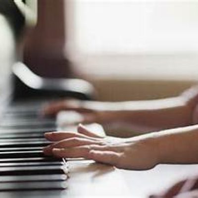 pianos